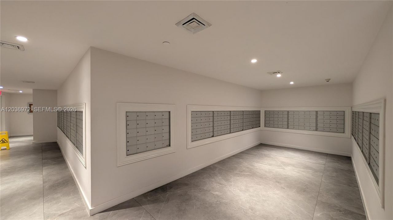 350 S Miami Ave , Unit 704, Miami, FL 33130 Photo