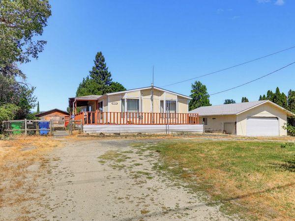 1344 Leonard Road, Grants Pass, OR 97527