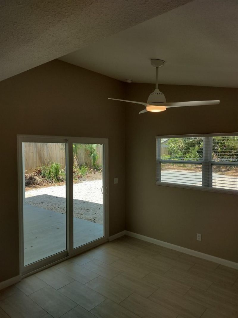 830 E 18th Avenue , New Smyrna Beach, FL 32169 Photo