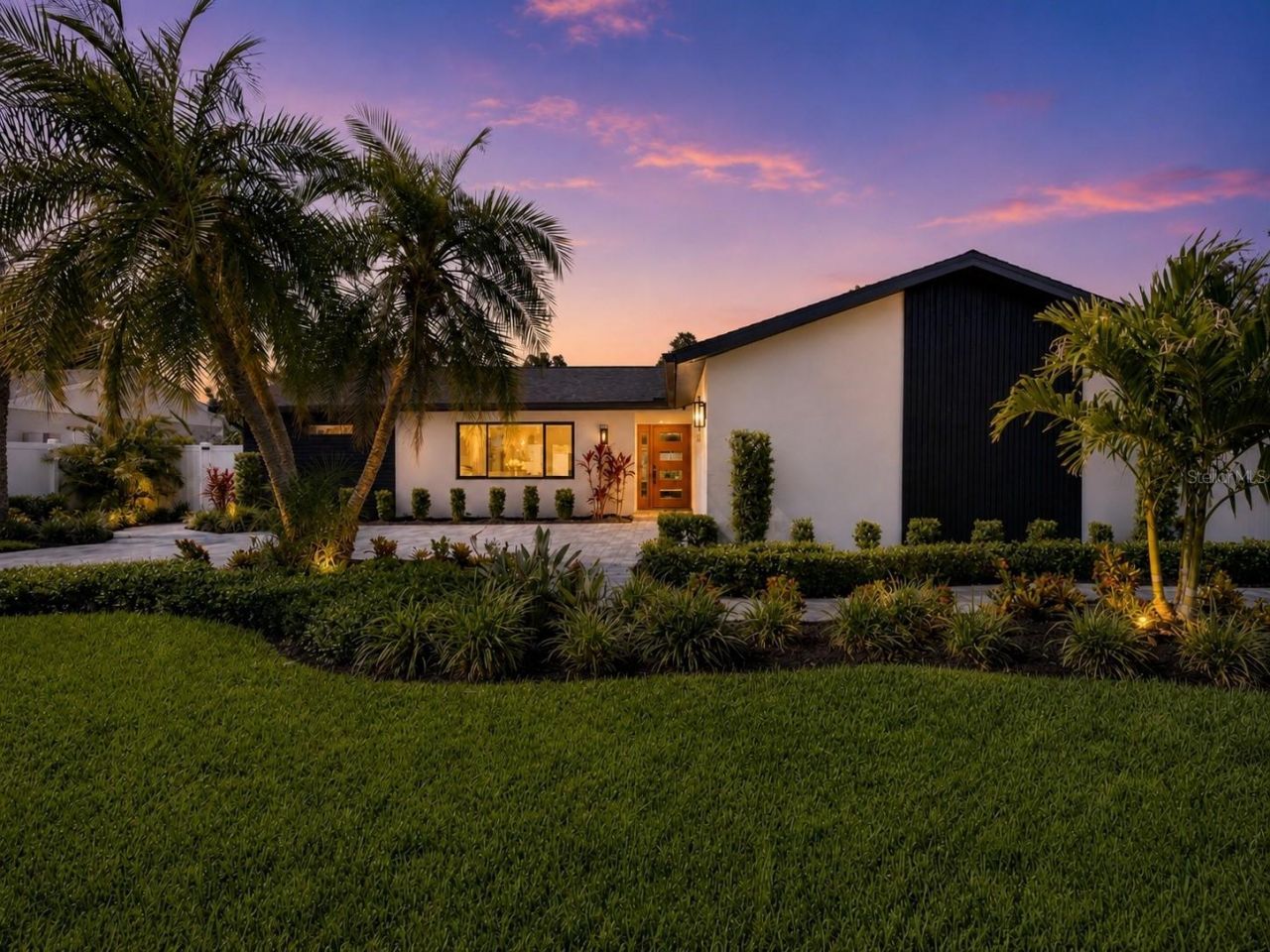 906 Samy Drive, Tampa, FL 33613 Photo