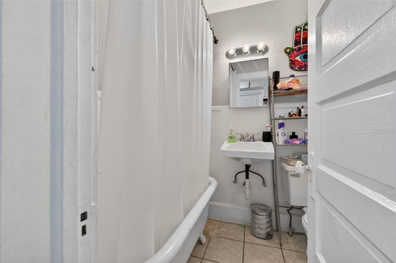 633 7th Avenue N, Saint Petersburg, FL 33701 Photo