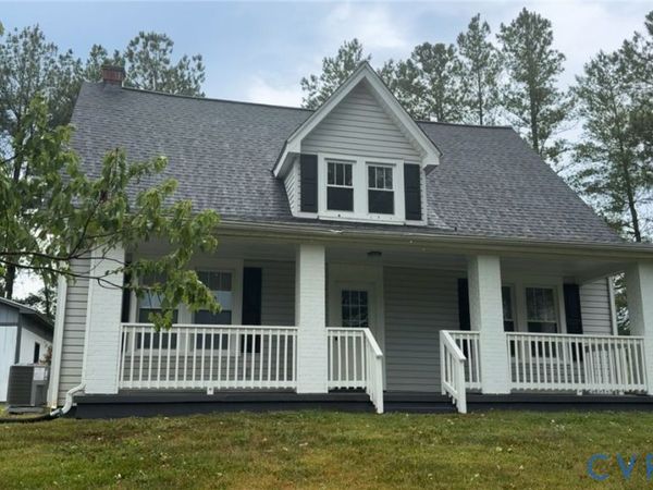 1501 N Main Street , Gretna, VA 24557