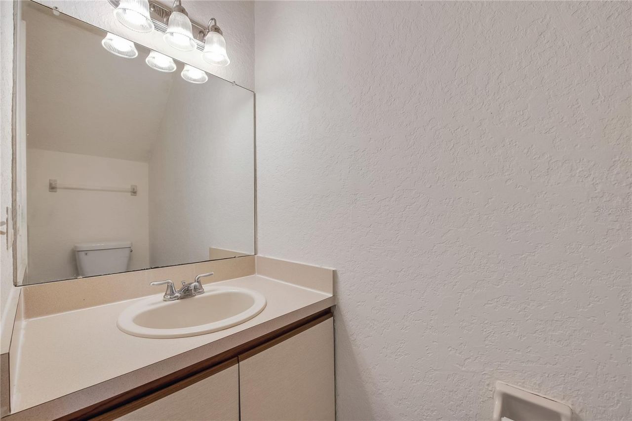 16547 Lake Brigadoon Circle , Tampa, FL 33618 Photo