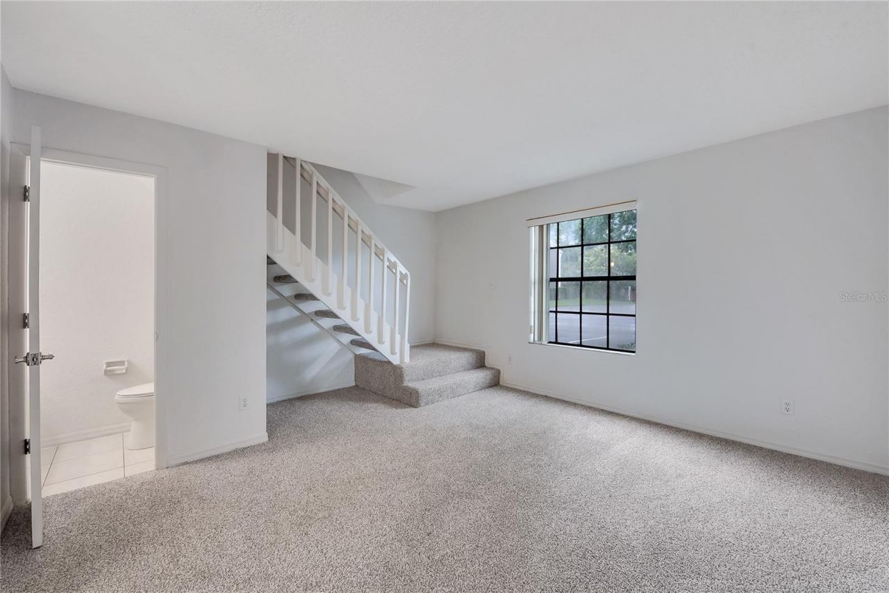 16547 Lake Brigadoon Circle , Tampa, FL 33618 Photo