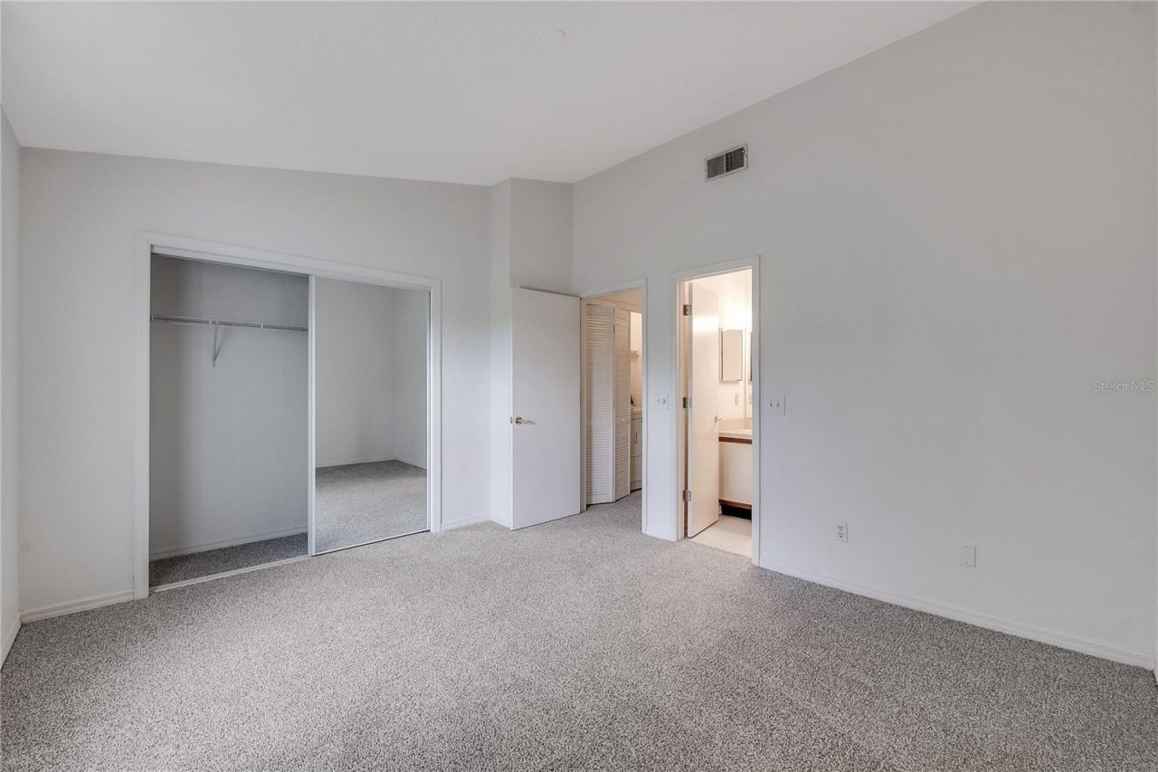 16547 Lake Brigadoon Circle , Tampa, FL 33618 Photo