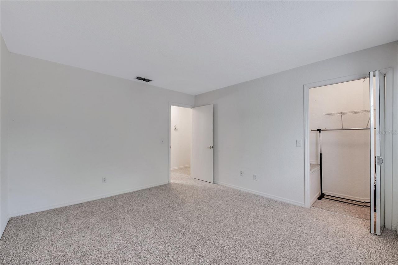 16547 Lake Brigadoon Circle , Tampa, FL 33618 Photo