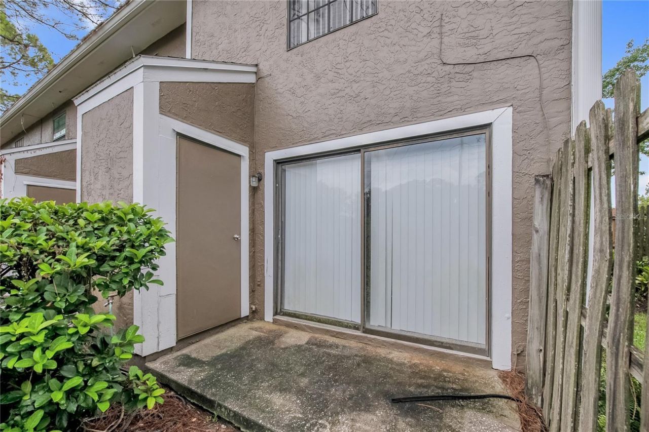 16547 Lake Brigadoon Circle , Tampa, FL 33618 Photo