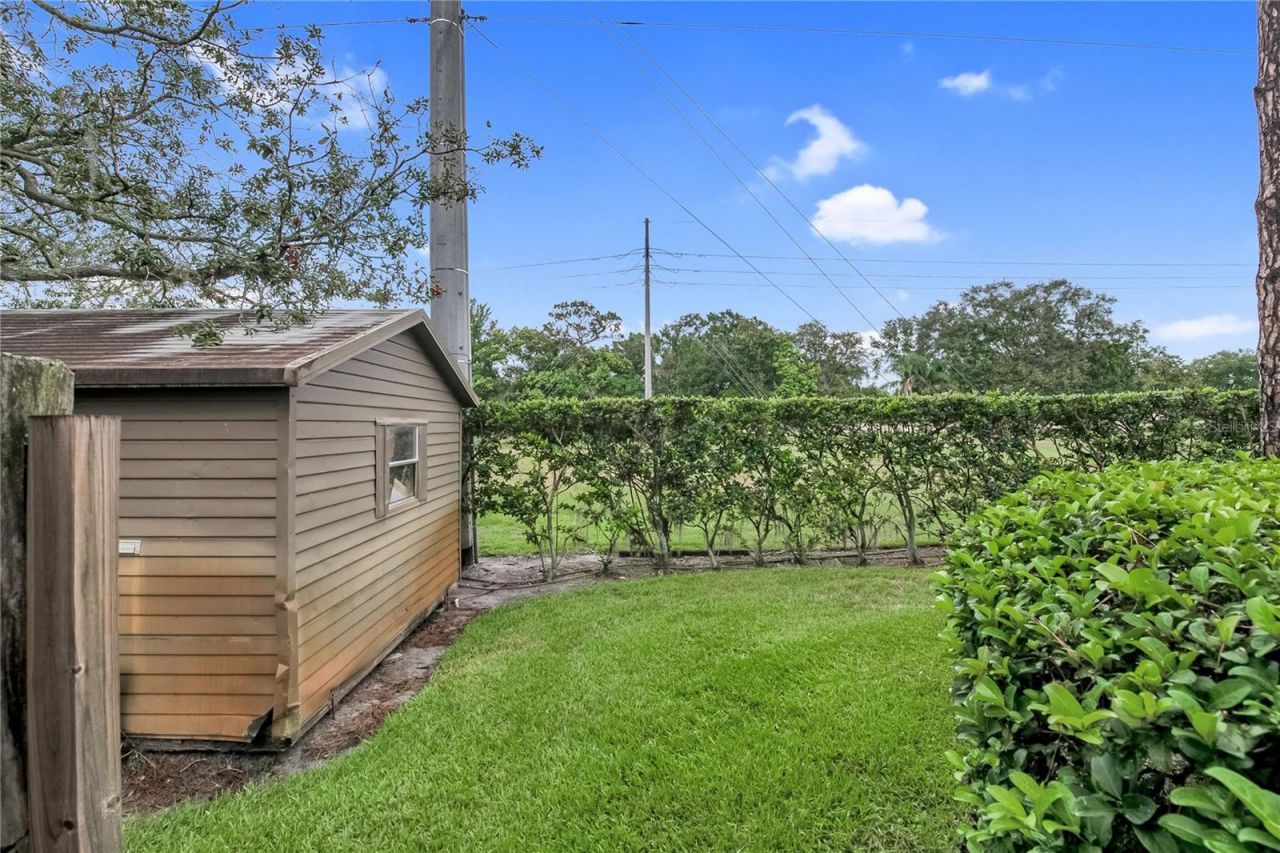 16547 Lake Brigadoon Circle , Tampa, FL 33618 Photo