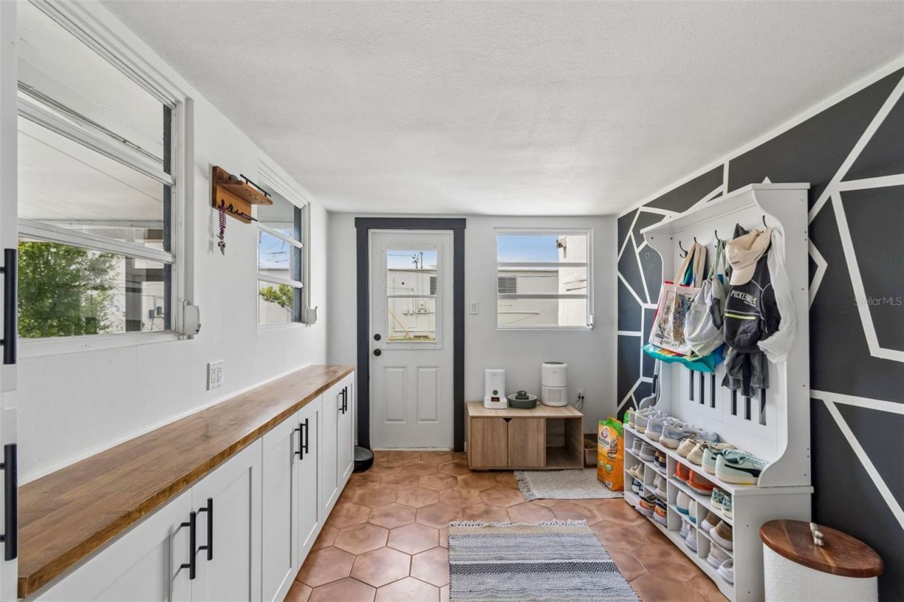 2835 18th Avenue N, Saint Petersburg, FL 33713 Photo