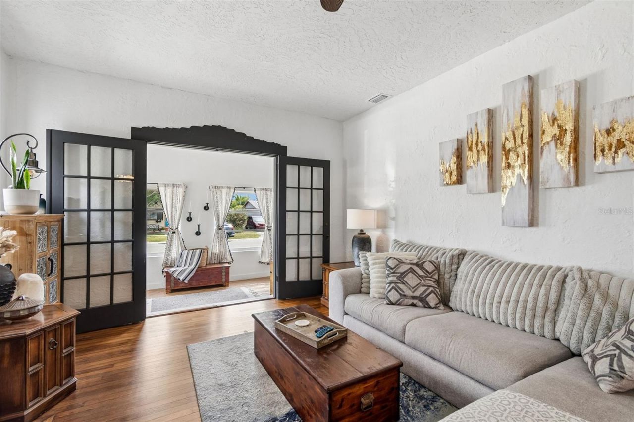 2835 18th Avenue N, Saint Petersburg, FL 33713 Photo