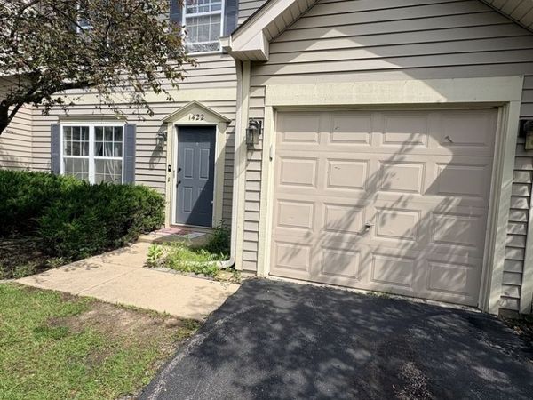 1422 W SPLIT OAK Circle , Round Lake Beach, IL 60073