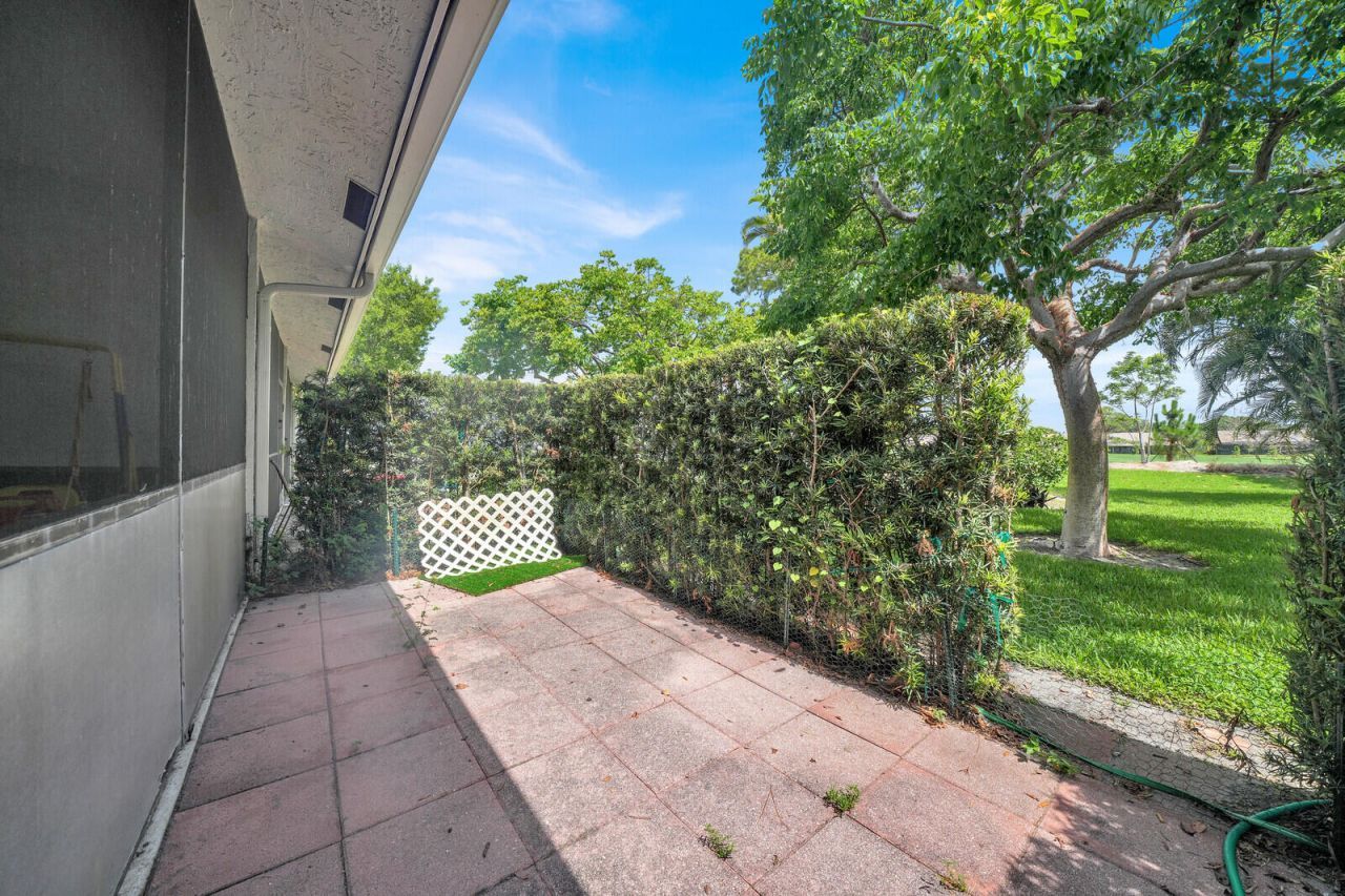 2625 Lowson Boulevard, Unit B, Delray Beach, FL 33445 Photo
