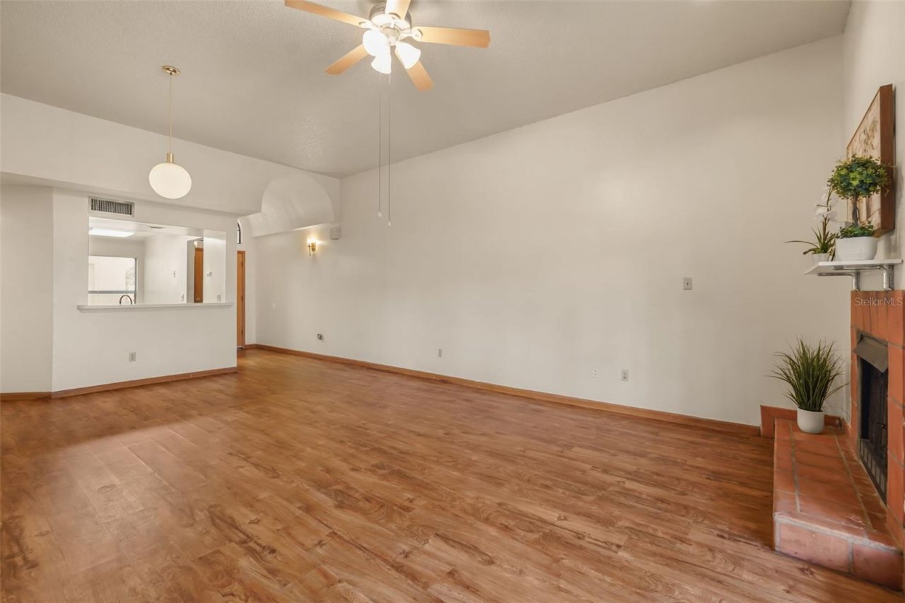 6140 Raintree Drive, Unit L3, Orlando, FL 32822 Photo