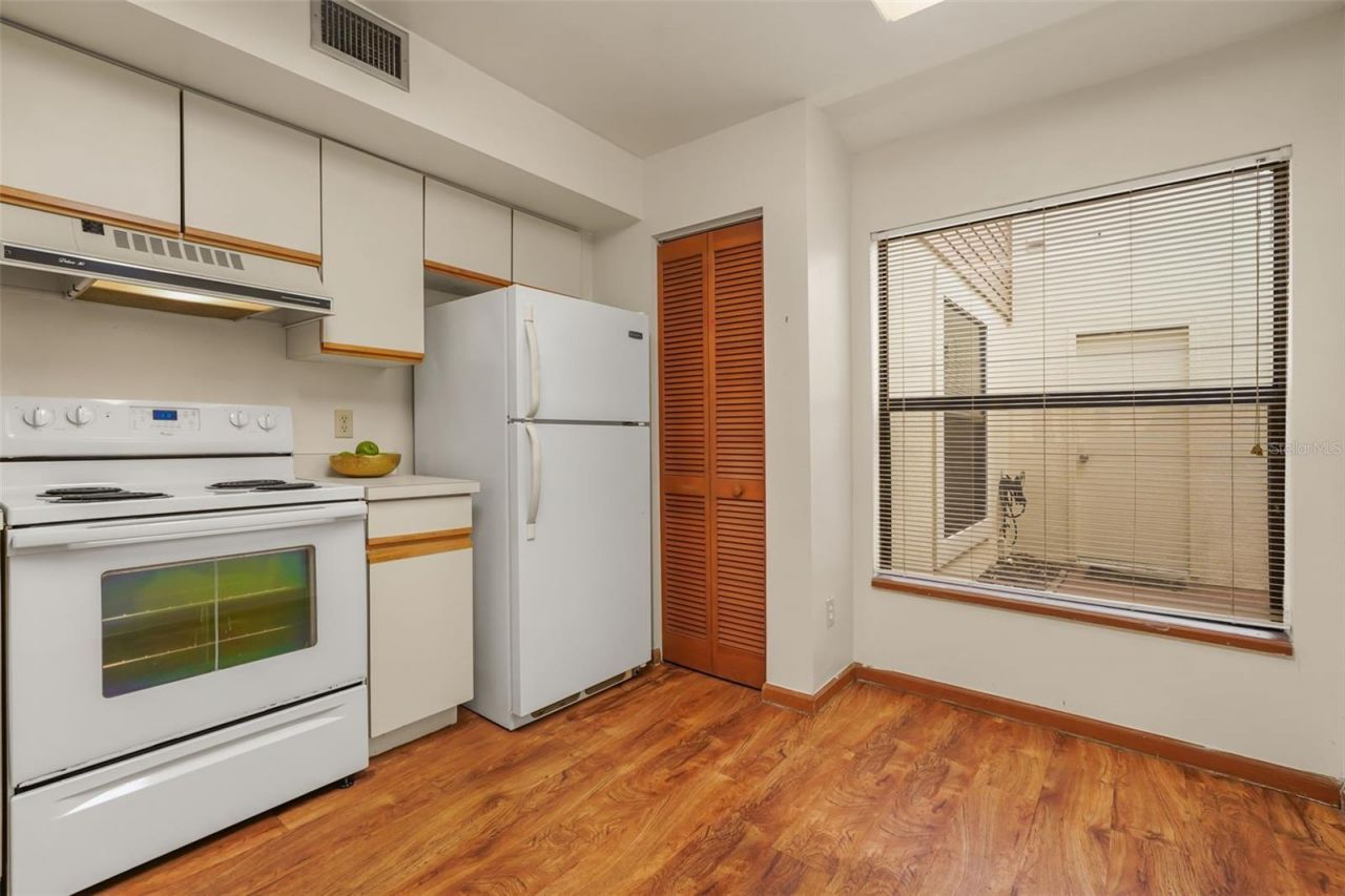 6140 Raintree Drive, Unit L3, Orlando, FL 32822 Photo