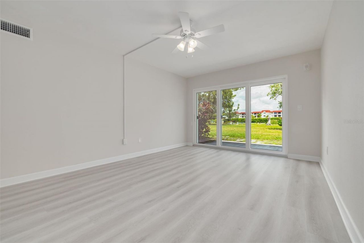4550 Overlook Drive Ne, Unit 155, Saint Petersburg, FL 33703 Photo