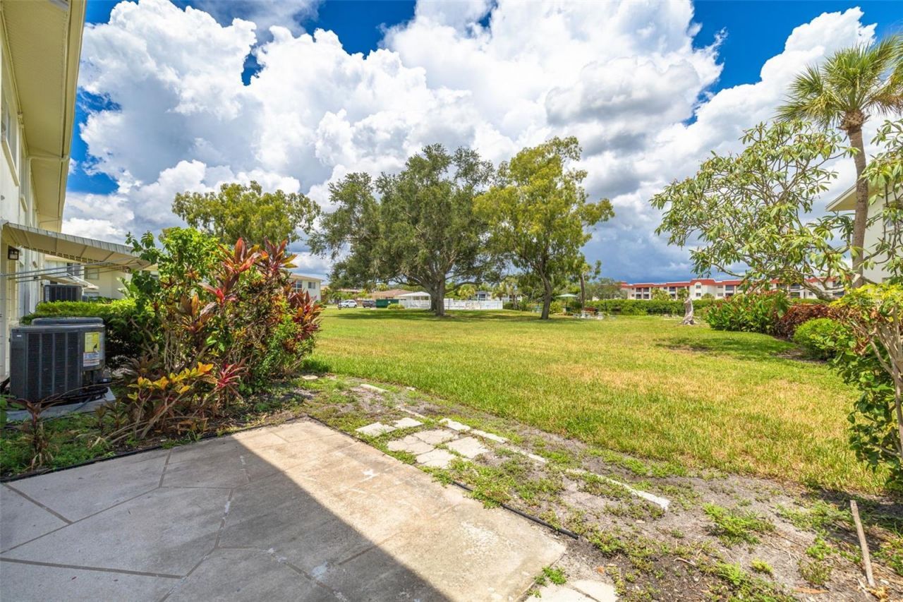 4550 Overlook Drive Ne, Unit 155, Saint Petersburg, FL 33703 Photo