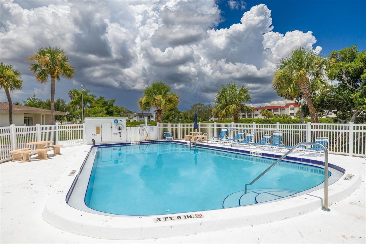 4550 Overlook Drive Ne, Unit 155, Saint Petersburg, FL 33703 Photo