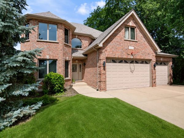 604 S Beverly Avenue , Addison, IL 60101