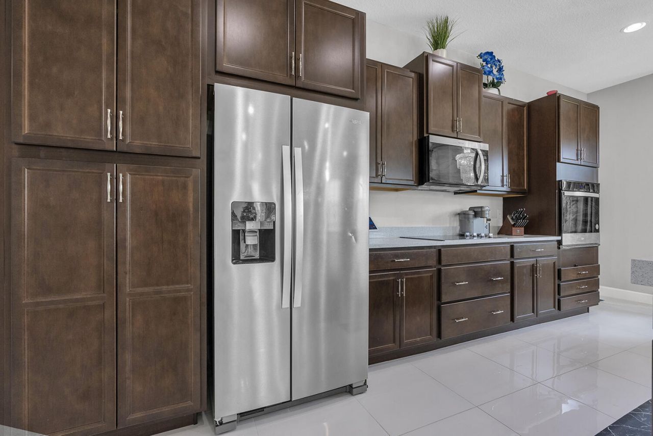 13638 Spruce Pine Drive, The Acreage, FL 33441 Photo