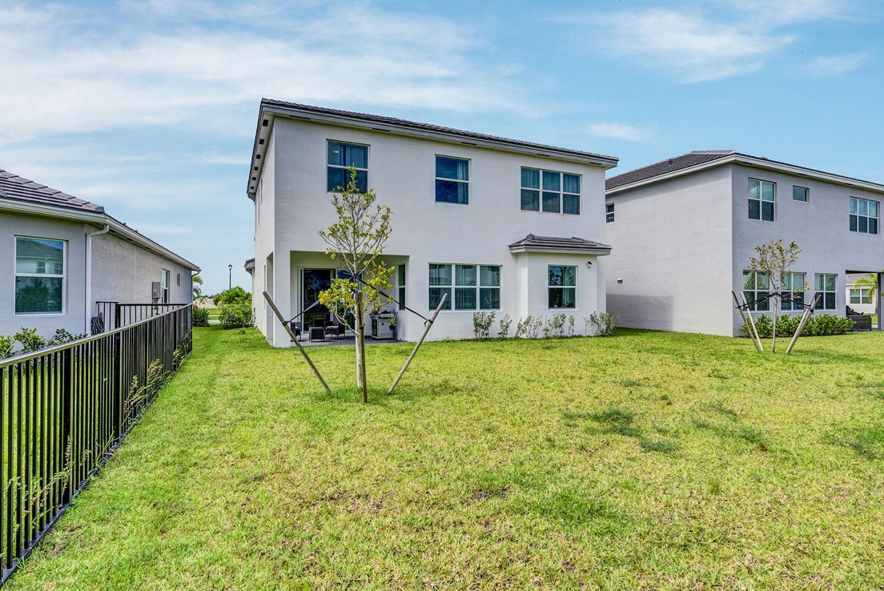 13638 Spruce Pine Drive, The Acreage, FL 33441 Photo