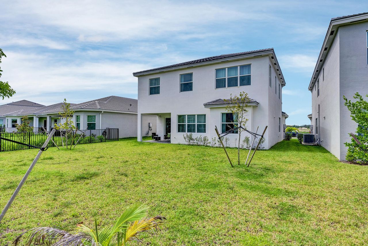 13638 Spruce Pine Drive, The Acreage, FL 33441 Photo