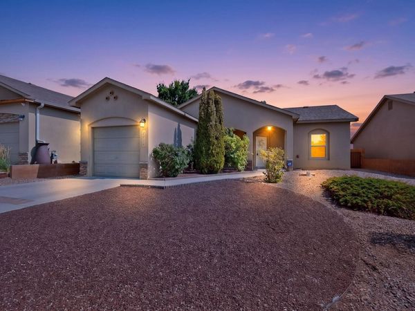 6256 Nardos Road NW, Albuquerque, NM 87114