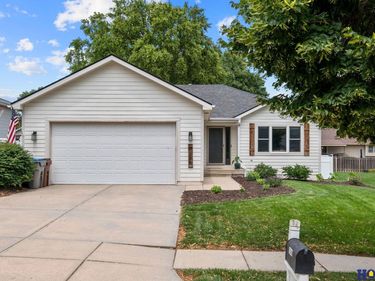 1340 Patterson Drive, Lincoln, NE 68522