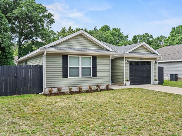 3172 Main Street, Crestview, FL 32539