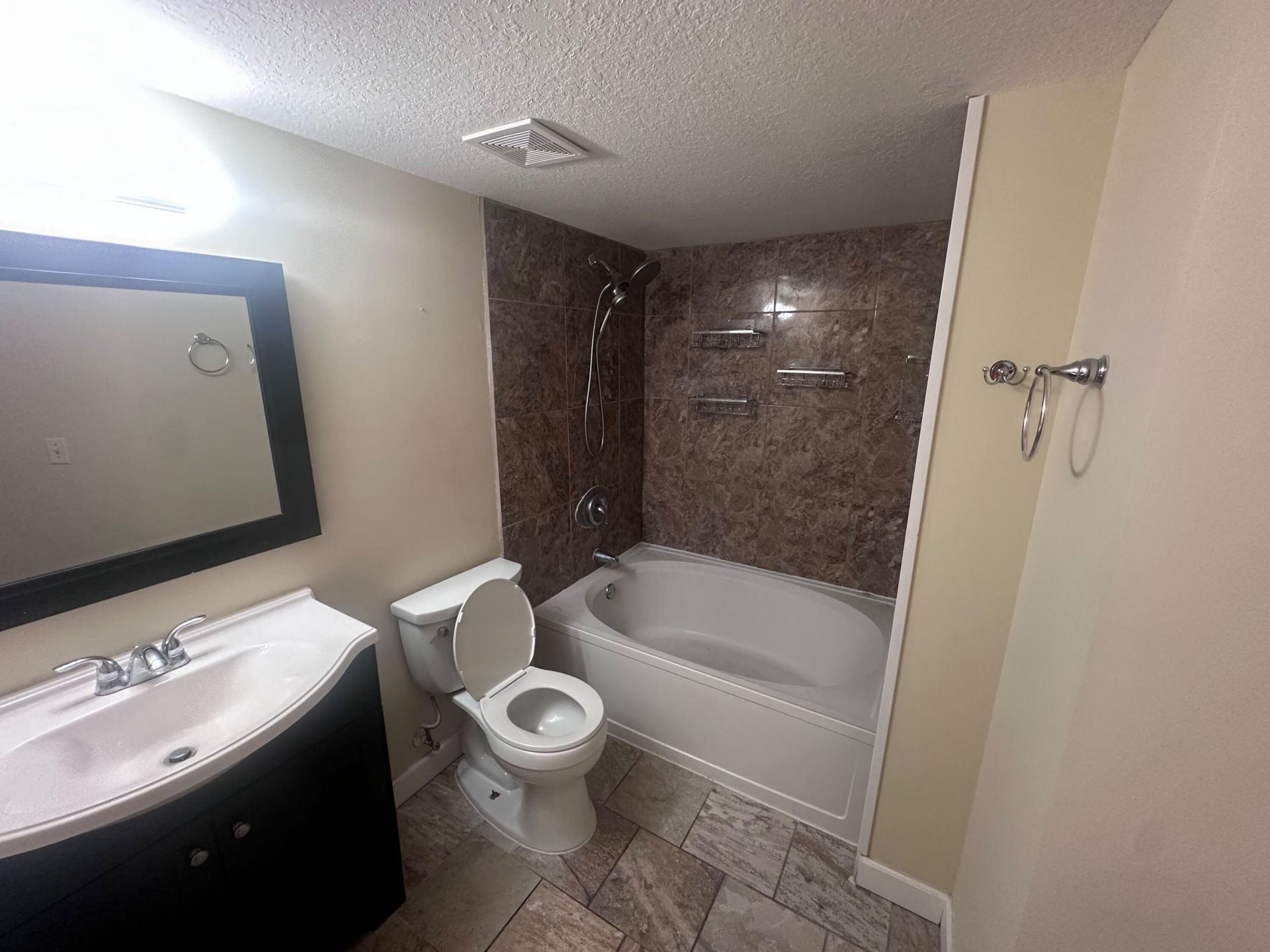 201 Villa Circle, Unit 201, Boynton Beach, FL 33435 Photo