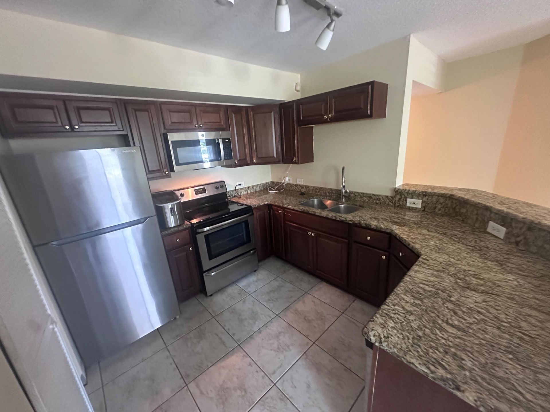 201 Villa Circle, Unit 201, Boynton Beach, FL 33435 Photo