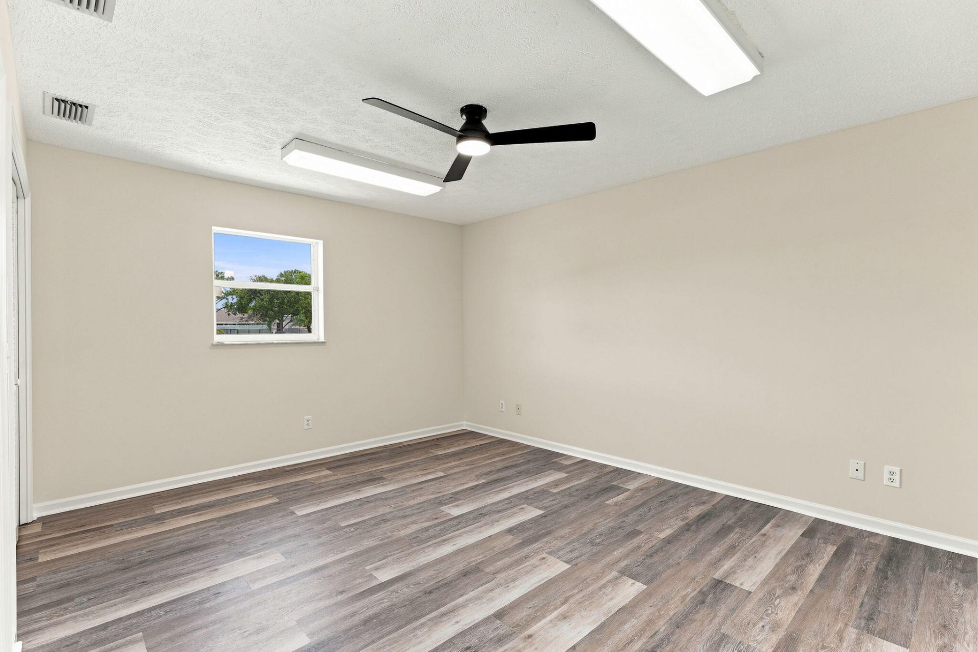 165 SW Hawthorne Circle, Port Saint Lucie, FL 34953 Photo