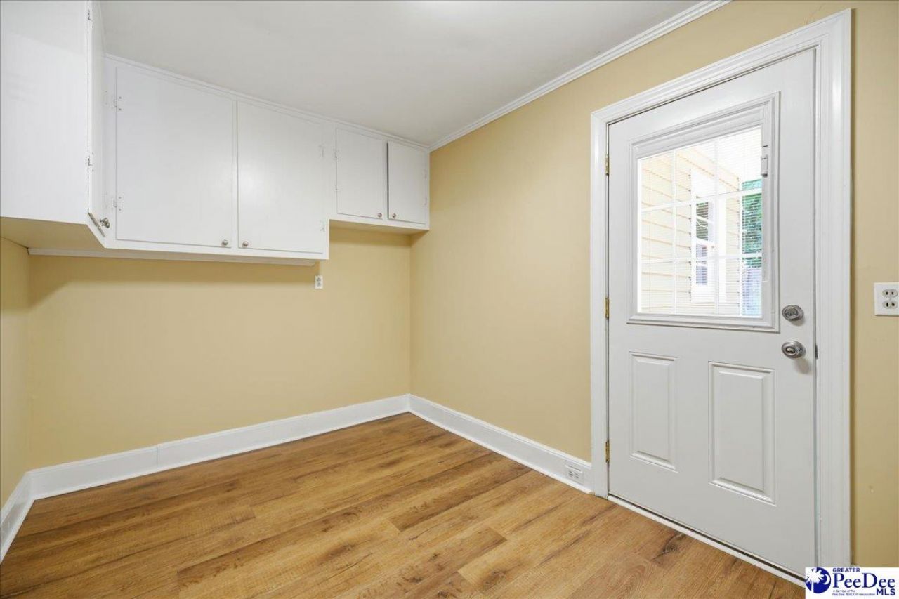107 Tedder St Photo 14