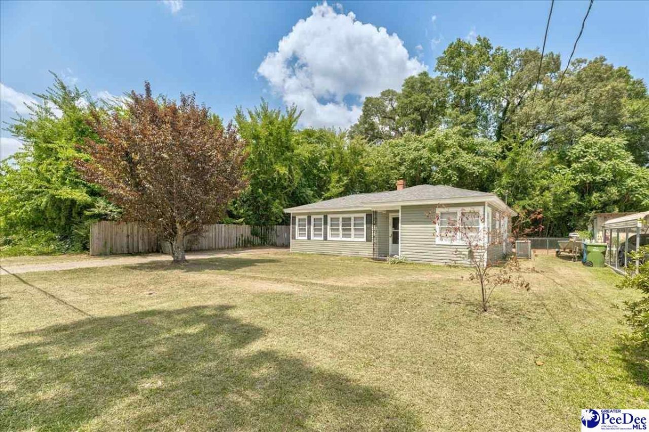 107 Tedder St Photo 4