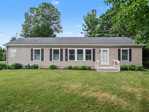 204 E Holcomb Street, Athens, MI 49011