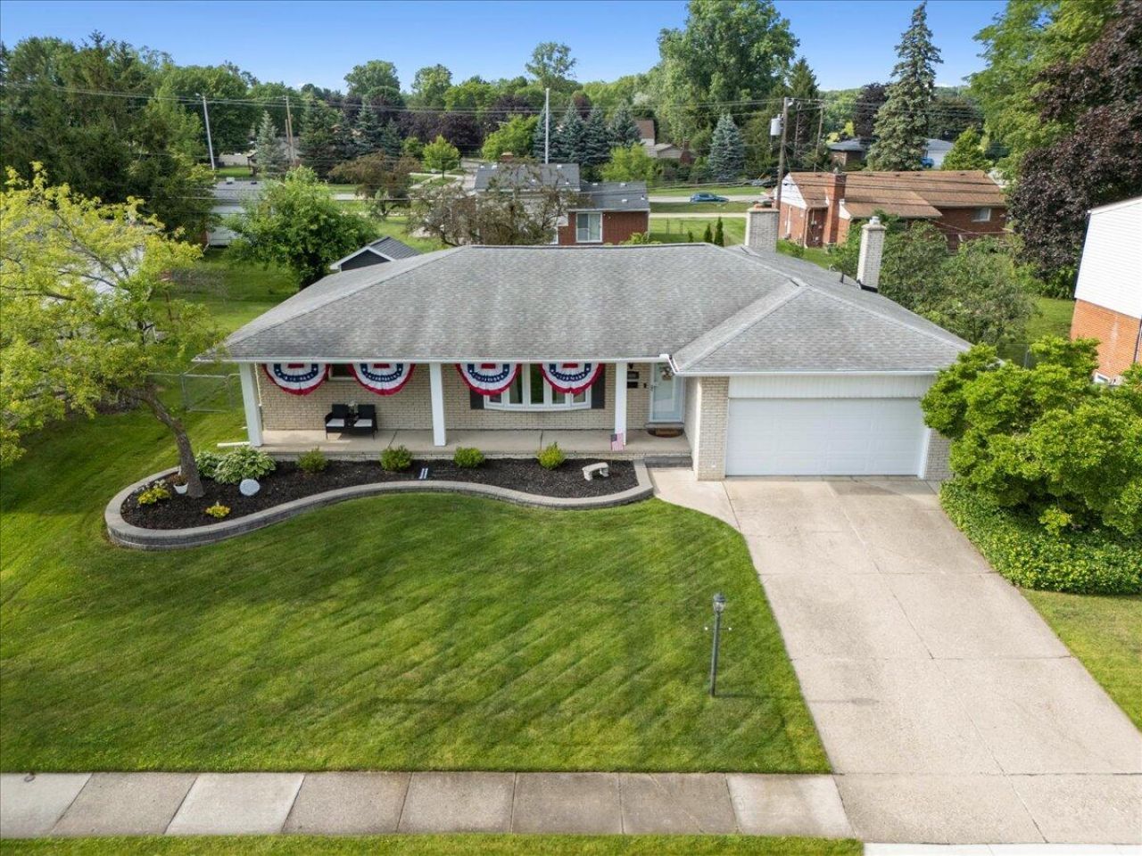 34650 Wood Street, Livonia, MI 48154 Main Photo