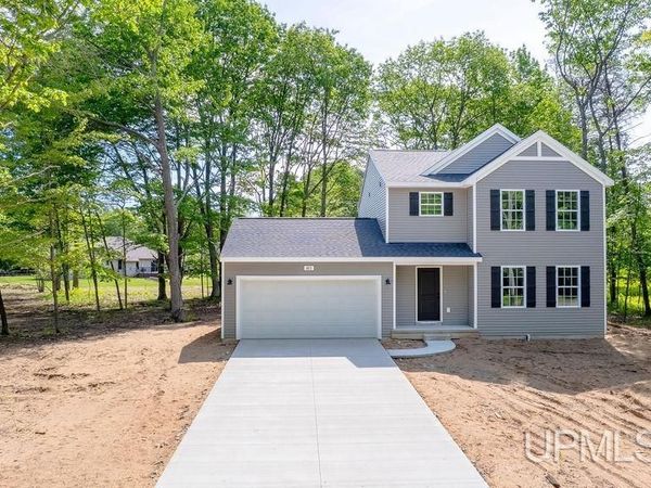 403 25th Street, Gladstone, MI 49837