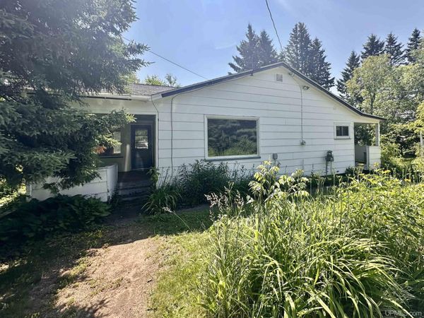 114 W Wright Place, Chocolay Twp, MI 49855