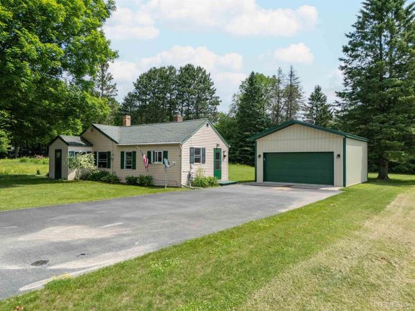114 Reiman Road, Bates Twp, MI 49935