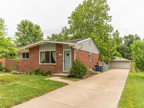640 Dellwood Drive, Ann Arbor, MI 48103