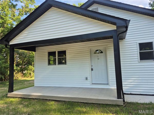 125 Anna Avenue , Godfrey, IL 62035