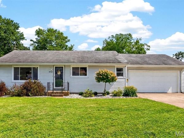 402 Rose Drive, St Charles, MO 63301