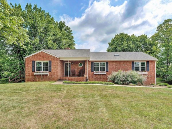 2014 Etzler RD , Troutville, VA 24175