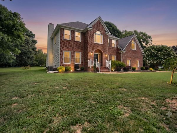 4 Tennis Circle, Poquoson, VA 23662