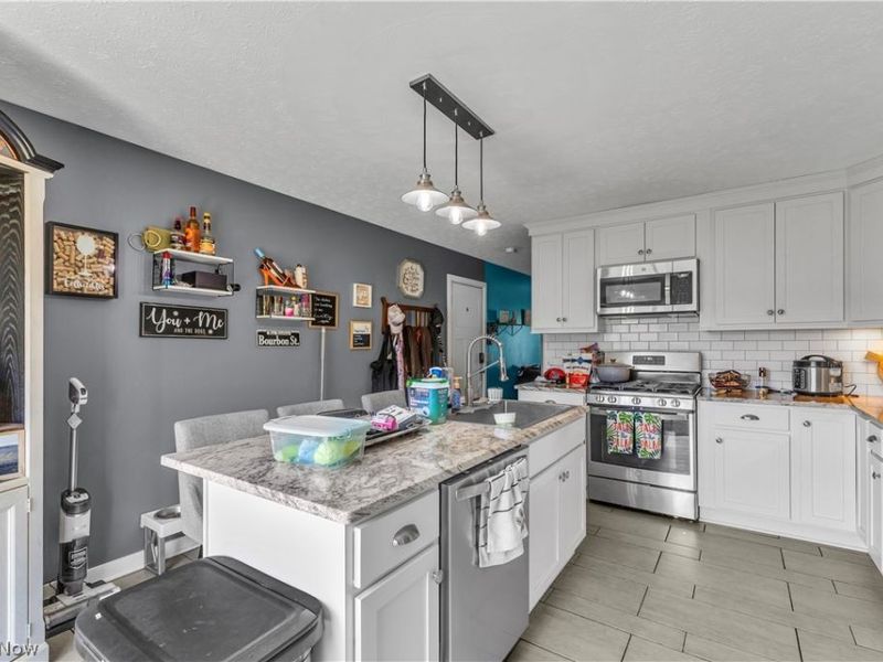 384 25th Street NW, Massillon, OH 44647 Photo 8