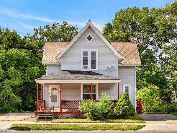 180 Cleveland Street, Elyria, OH 44035