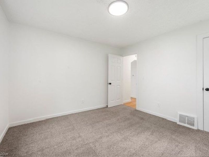 1146 Packard Drive , Akron, OH 44320 Photo 11
