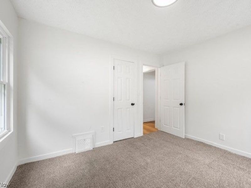 1146 Packard Drive , Akron, OH 44320 Photo 12