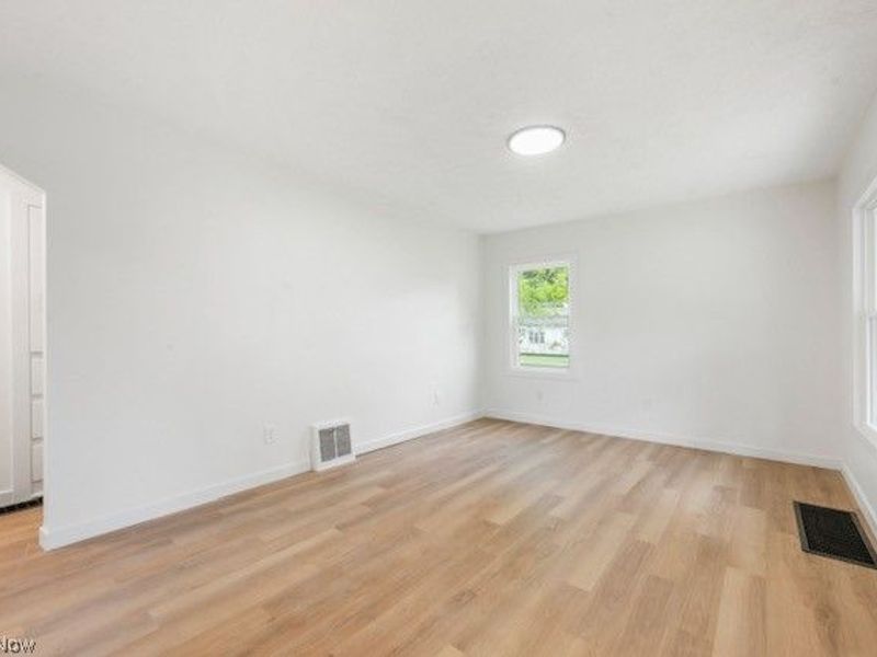 1146 Packard Drive , Akron, OH 44320 Photo 3