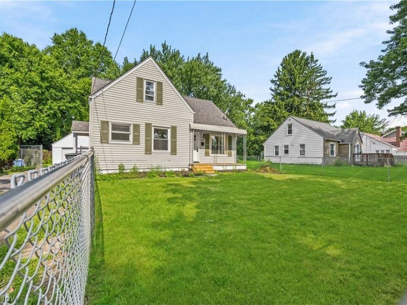 1146 Packard Drive, Akron, OH 44320 Photo 3
