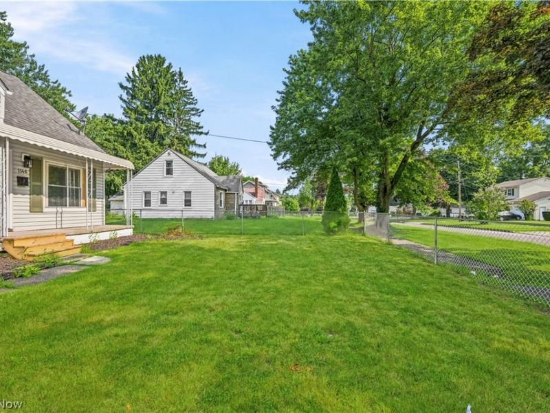 1146 Packard Drive, Akron, OH 44320 Photo 4